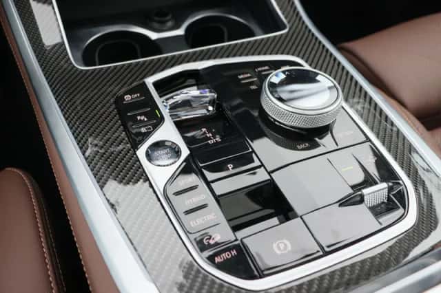 BMW X5 (2025) thumbnail 18