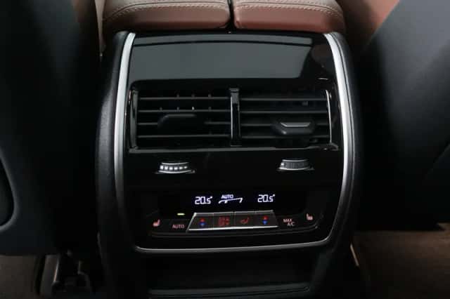 BMW X5 (2025) thumbnail 24