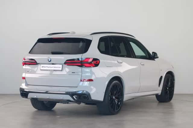 BMW X5 (2025) thumbnail 10
