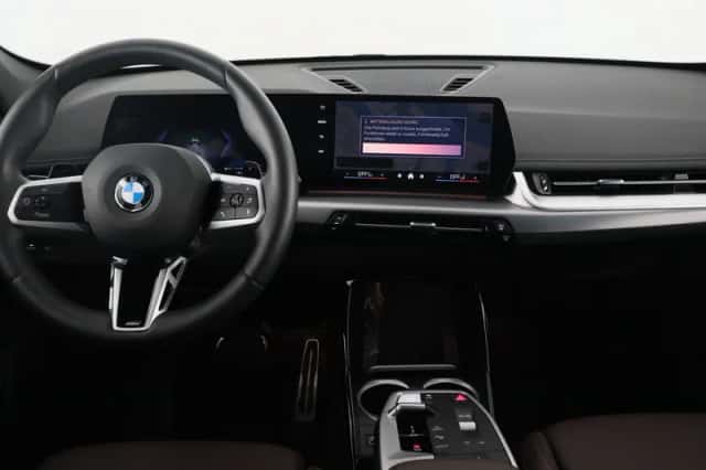 BMW X1 (2025) thumbnail 14