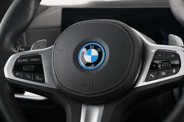 BMW X5 (2025) thumbnail 3