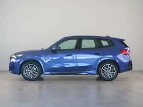 BMW iX1 (2025) thumbnail 12