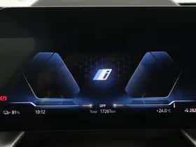 BMW iX1 (2025) thumbnail 3