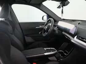BMW iX1 (2025) thumbnail 28