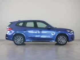 BMW iX1 (2025) thumbnail 8