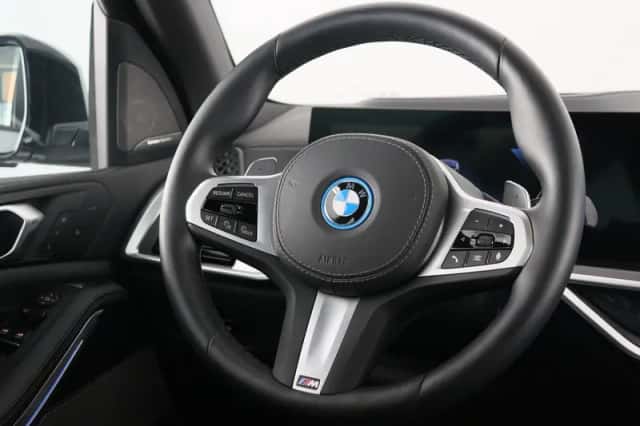 BMW X5 (2025) thumbnail 2