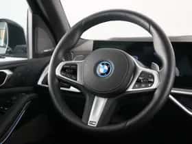 BMW X5 (2025) thumbnail 2