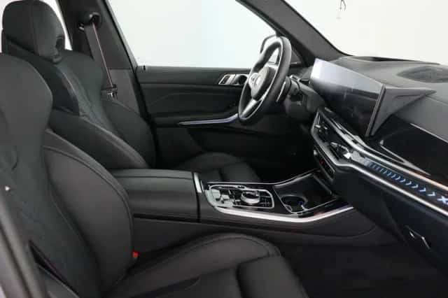 BMW X5 (2025) thumbnail 16