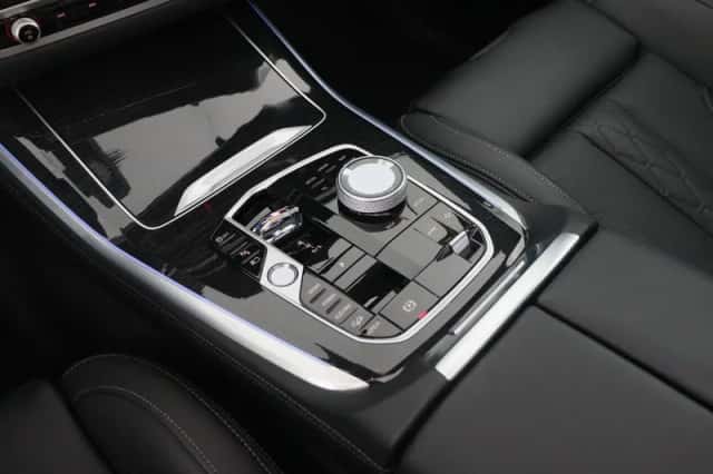 BMW X5 (2025) thumbnail 22