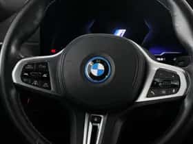 BMW i4 (2024) thumbnail 3