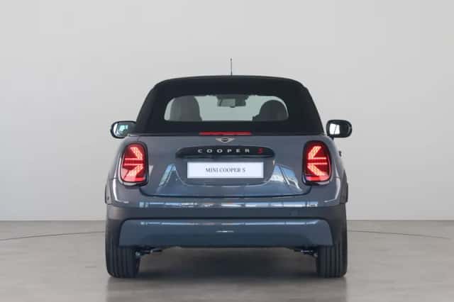 MINI Cabrio (2026) thumbnail 11