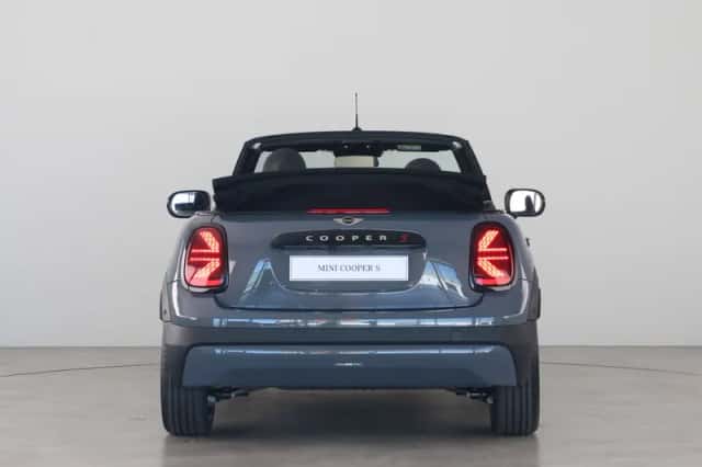 MINI Cabrio (2026) thumbnail 12