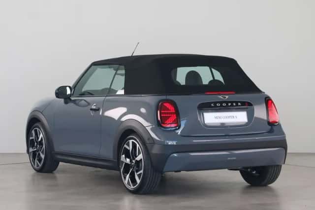 MINI Cabrio (2026) thumbnail 13