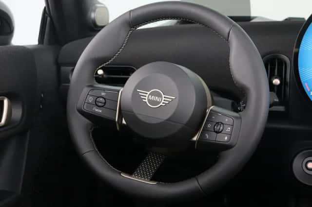 MINI Cabrio (2026) thumbnail 30