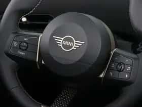 MINI Cabrio (2026) thumbnail 31