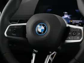 BMW iX1 (2026) thumbnail 3