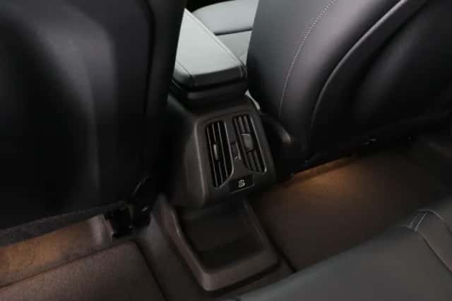 BMW iX1 (2026) thumbnail 32