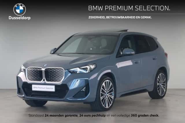 BMW iX1 (2025) thumbnail 1