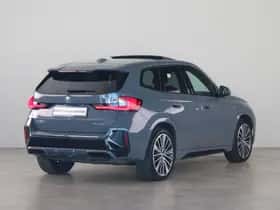 BMW iX1 (2025) thumbnail 11