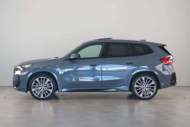 BMW iX1 (2025) thumbnail 14