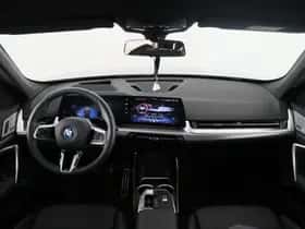 BMW iX1 (2025) thumbnail 15