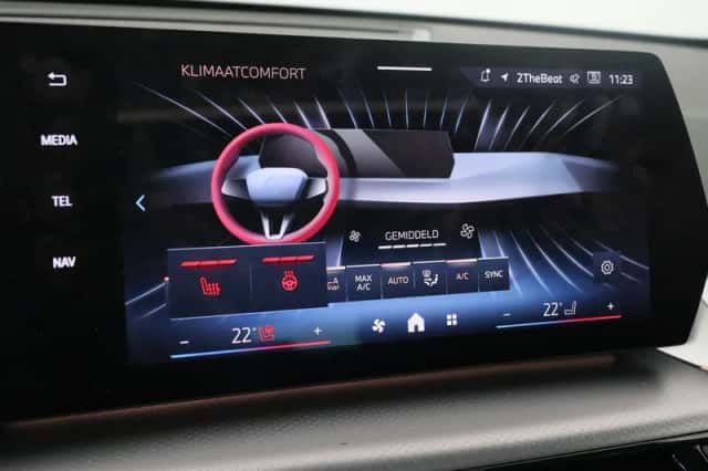BMW iX1 (2025) thumbnail 17