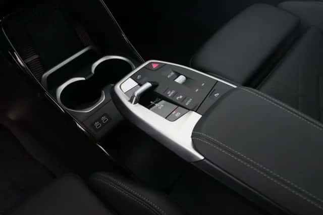 BMW iX1 (2025) thumbnail 22