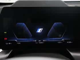 BMW iX1 (2025) thumbnail 4