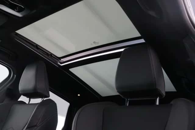 BMW iX1 (2025) thumbnail 33