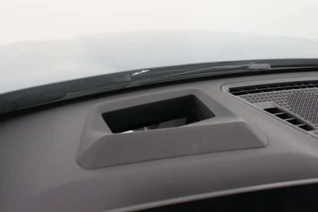 BMW iX1 (2025) thumbnail 34