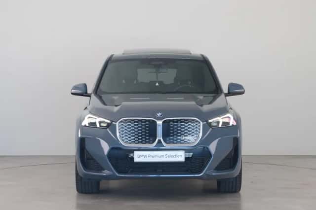 BMW iX1 (2025) thumbnail 8