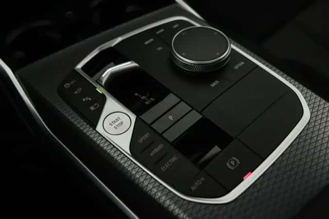 BMW 3-Serie (2025) thumbnail 17