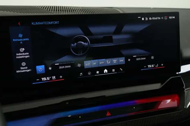 BMW M5 (2025) thumbnail 16