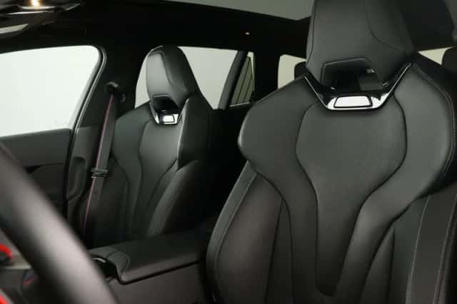 BMW M5 (2025) thumbnail 6