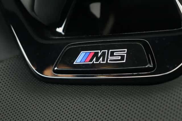 BMW M5 (2025) thumbnail 7