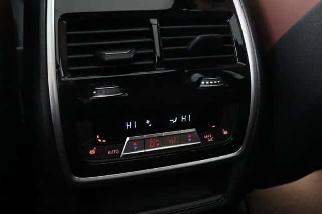 BMW X5 (2026) thumbnail 22