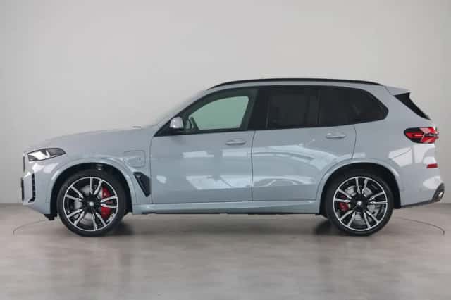 BMW X5 (2026) thumbnail 8