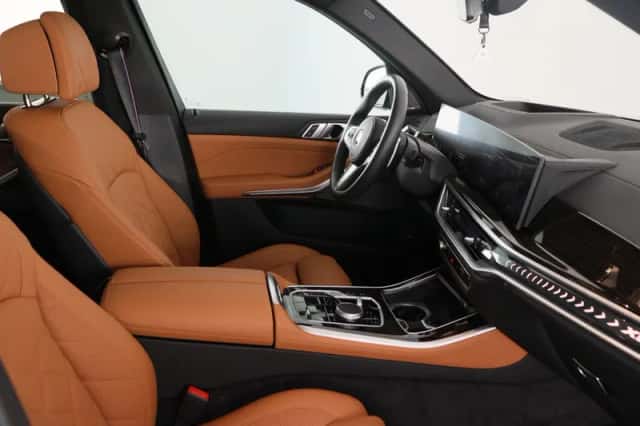BMW X5 (2025) thumbnail 32