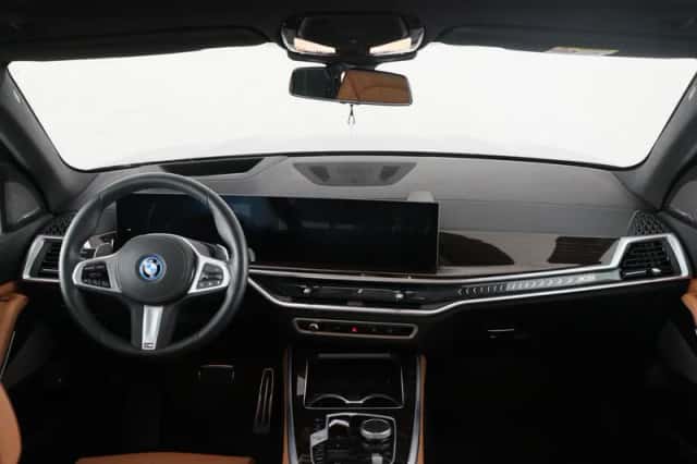 BMW X5 (2025) thumbnail 33