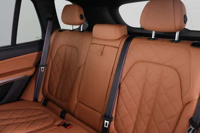 BMW X5 (2025) thumbnail 36
