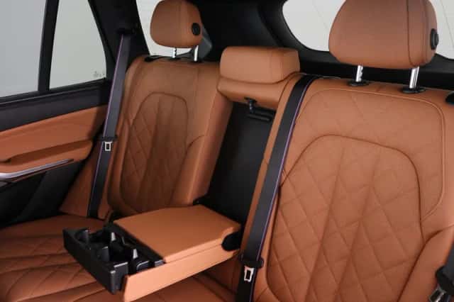 BMW X5 (2025) thumbnail 37