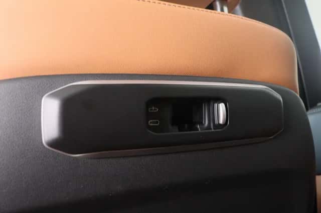 BMW X5 (2025) thumbnail 38