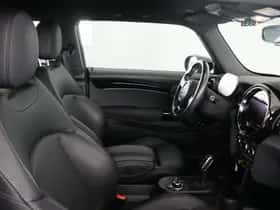 MINI Electric (2021) thumbnail 16