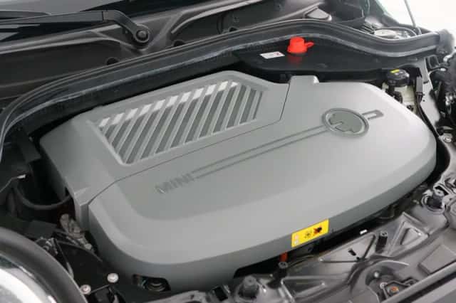 MINI Electric (2021) thumbnail 6