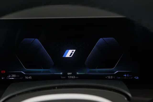 BMW X5 (2025) thumbnail 2