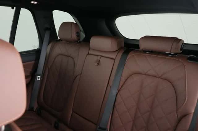 BMW X5 (2025) thumbnail 15