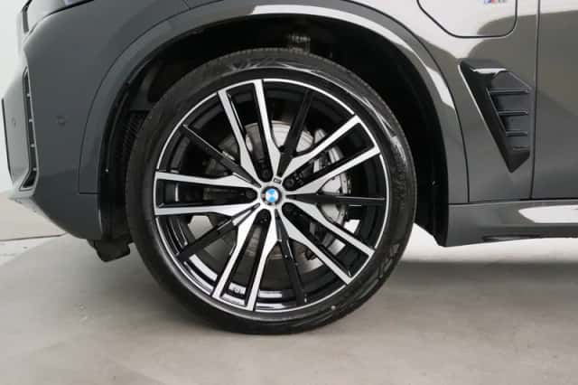 BMW X5 (2025) thumbnail 18