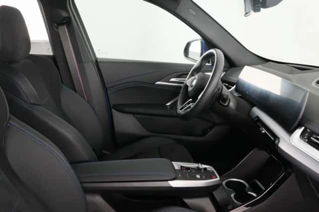 BMW X1 (2025) thumbnail 16