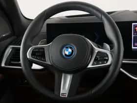 BMW X5 (2025) thumbnail 2