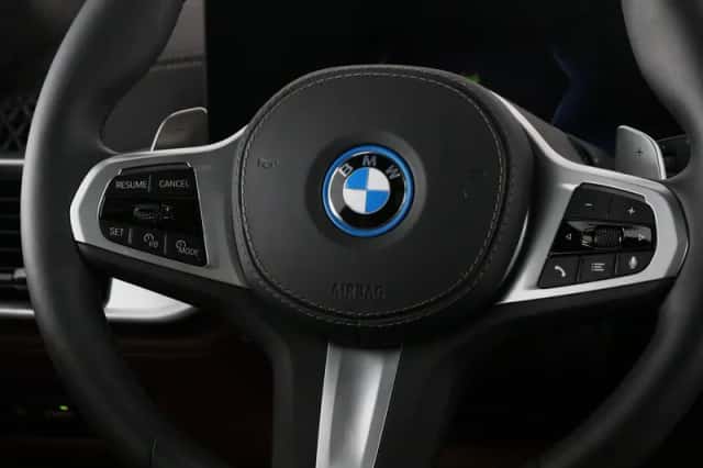 BMW X5 (2025) thumbnail 3